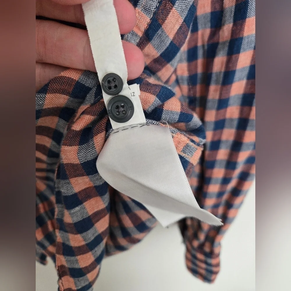 Banana Republic Camden Fit Linen Blue and Pink Checkered Shirt | M